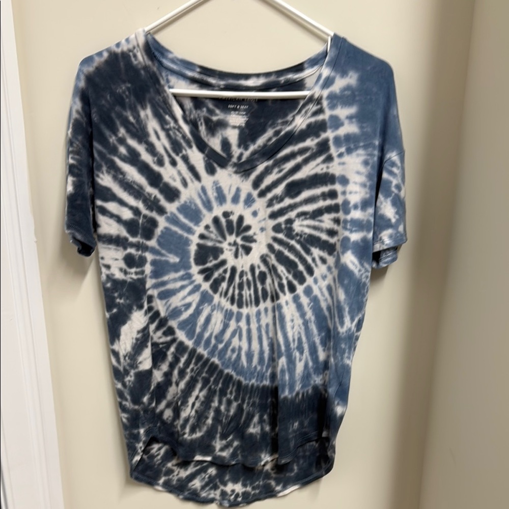 American Eagle Tie-Dye V-Neck Women’s Top